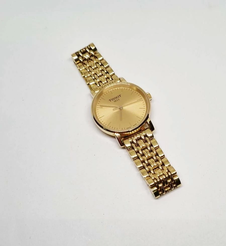 szwajcarski-zegarek-damski-tissot-everytime-small-t109210a-material-paska-stal