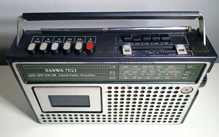STARY ZABYTKOWY RADIOMAGNETOFON SANWA 7021 UNIKAT