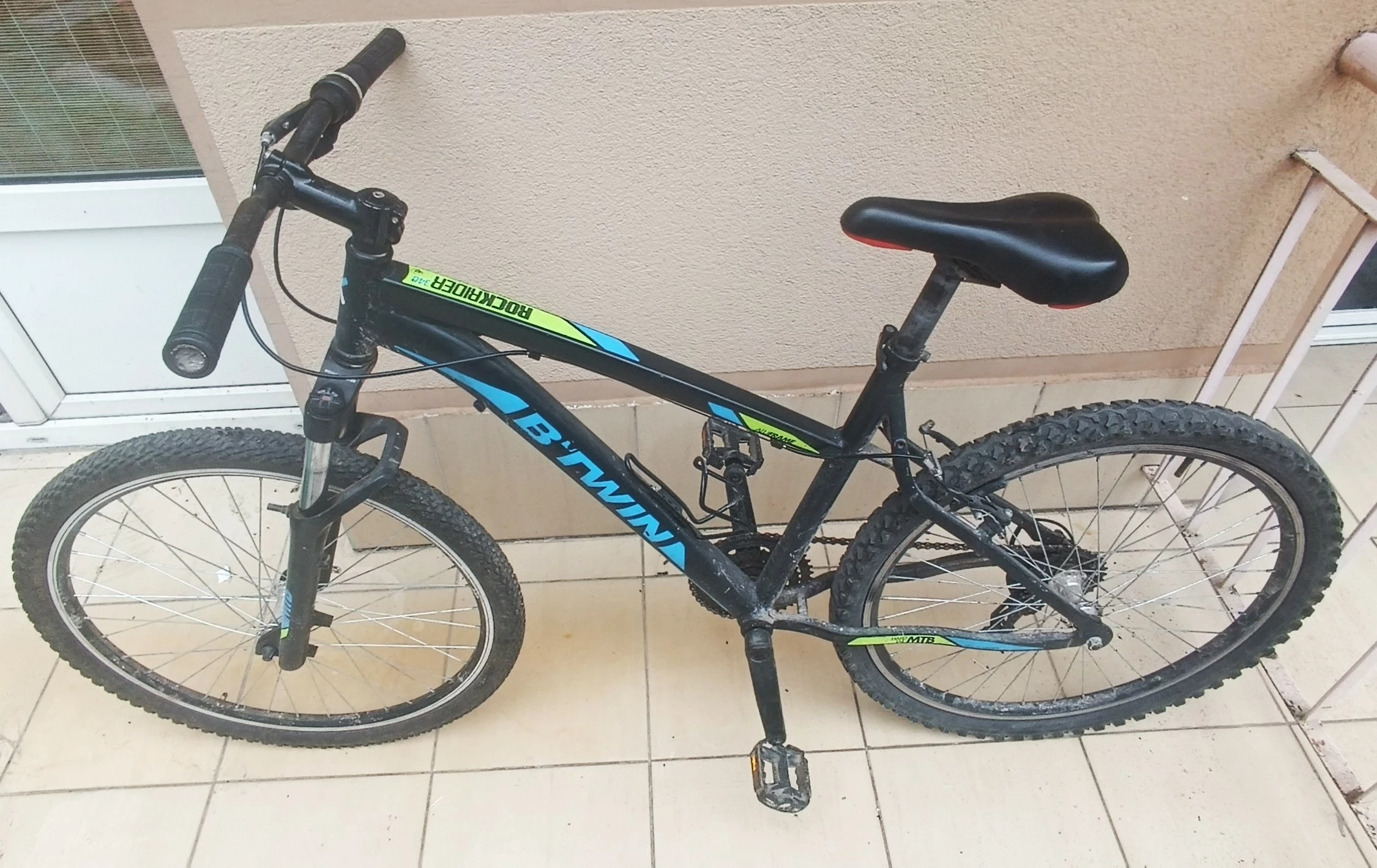 rower-btwin-rockrider-340-material-ramy-179-1