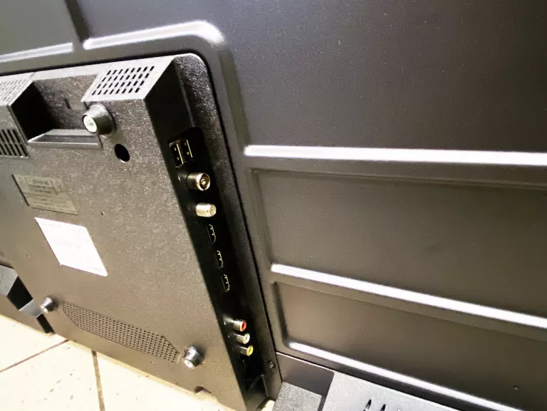 telewizor-sharp-40fh7ea-android-tv-40-uszkodzony-format-hd-129294-2