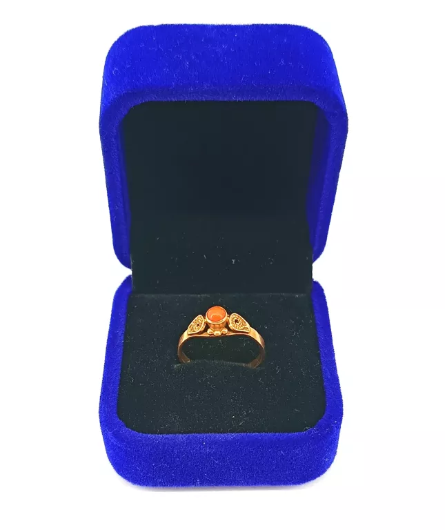 elegancki-zloty-pierscionek-z-koralem-585-193g-ean-gtin-0058402588404