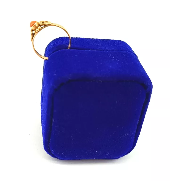 elegancki-zloty-pierscionek-z-koralem-585-193g-cechy-207358-231606