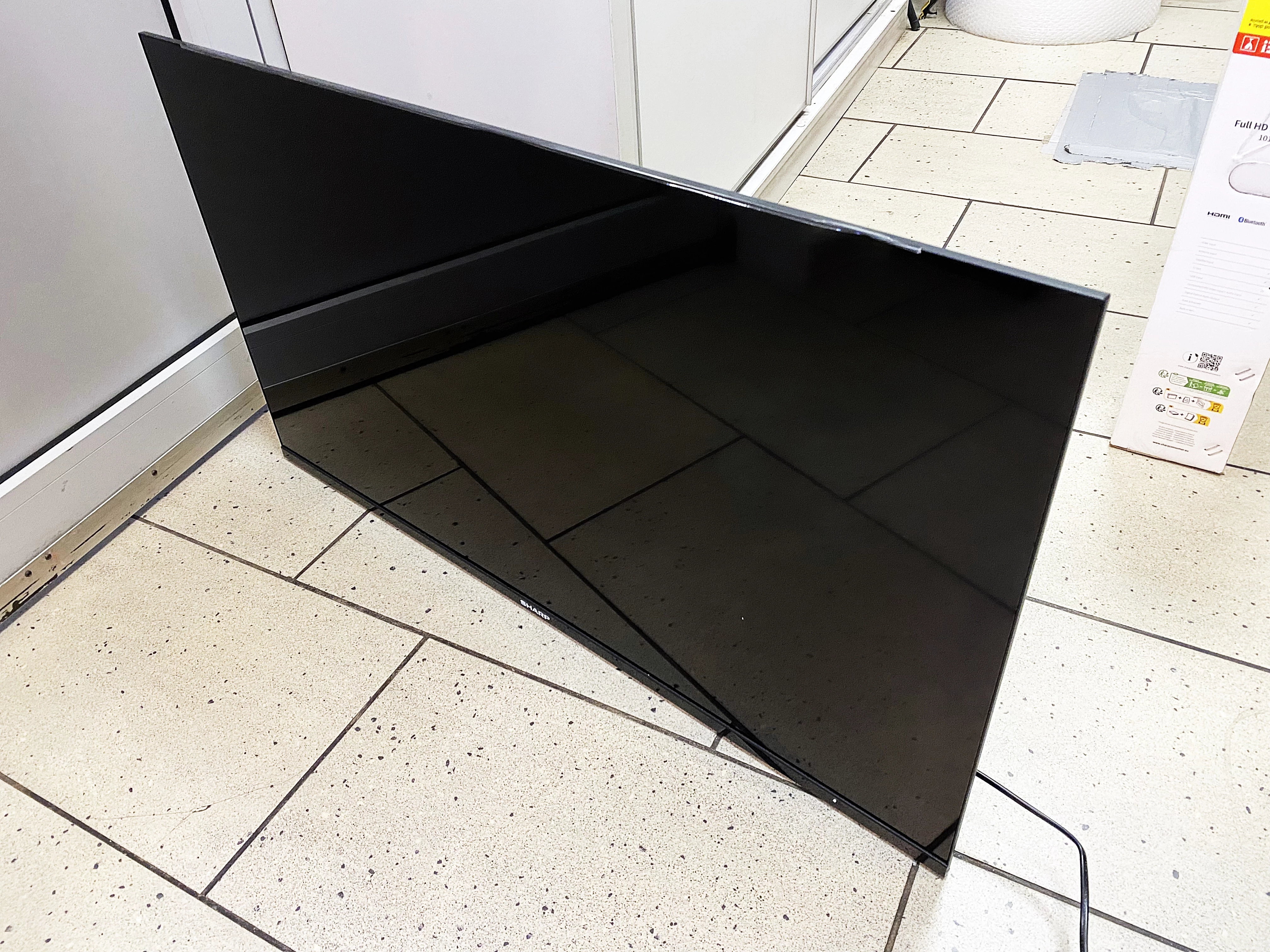 telewizor-sharp-40fh7ea-android-tv-40-uszkodzony-kod-producenta-40fh7ea