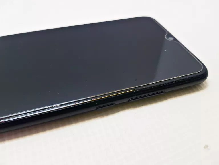 TELEFON HUAWEI P SMART 2019 64/3 ETUI D/S