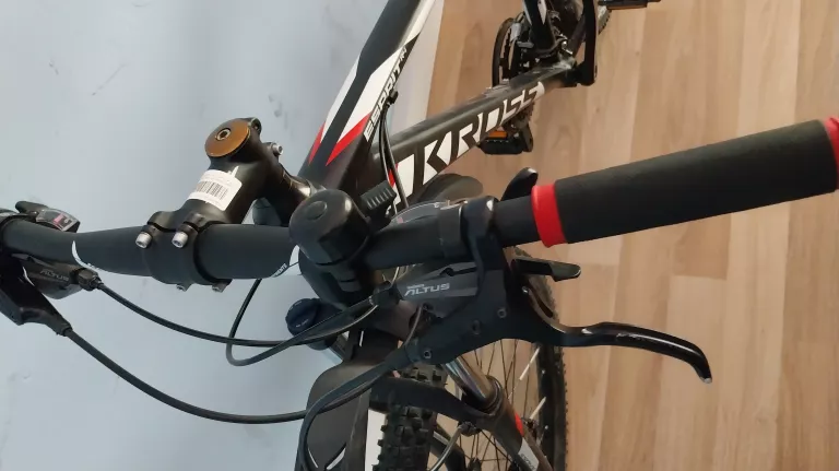 ROWER KROSS ESPRIT R4 17' KOŁA 27.5 CZARNY