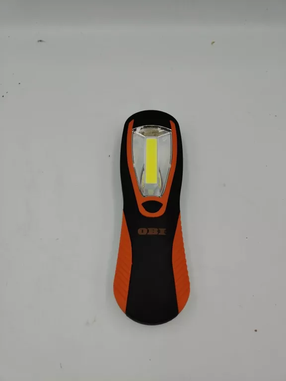 LATARKA LED OBI Z MAGNEZEM I WIESZAKIEM