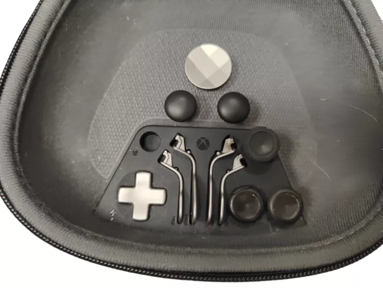 pad-xbox-elite-wireless-controller-1698-sposob-podlaczenia-210654-2