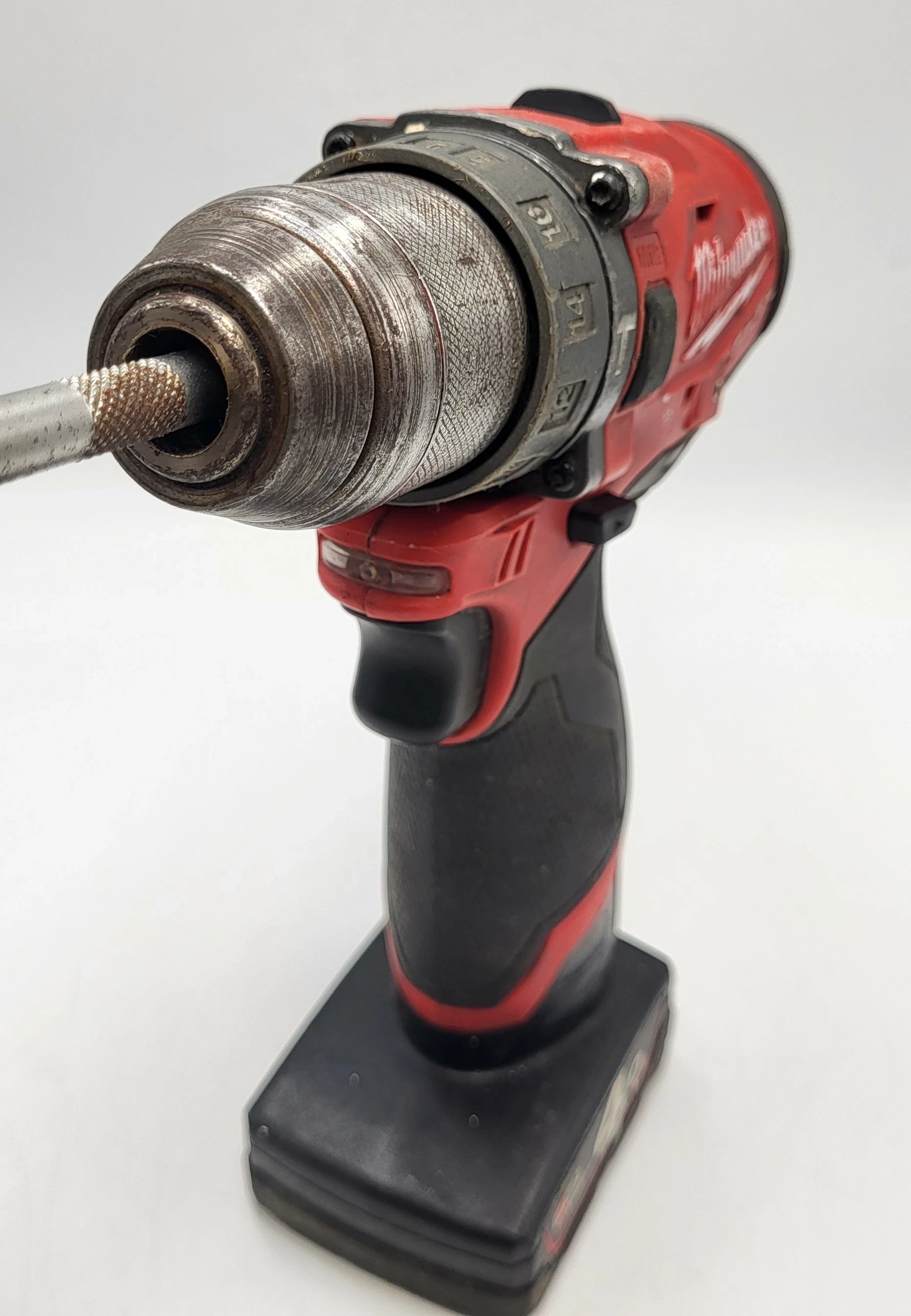 wiertarko-wkretarka-udarowa-milwaukee-fpd-44nm-m12-aku-4ah-ean-gtin-4058546376611