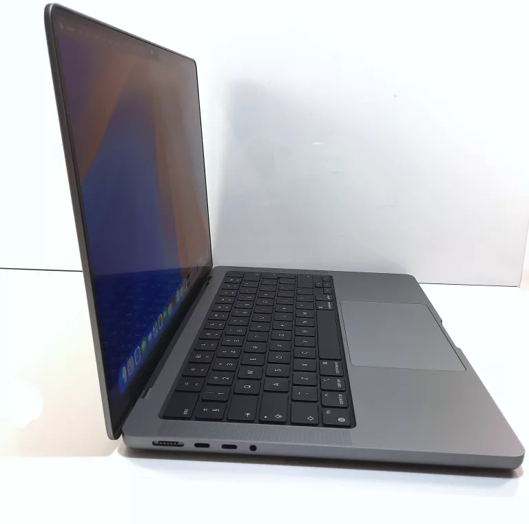 LAPTOP APPLE MACBOOK PRO A2918 M3 16GB/512GB