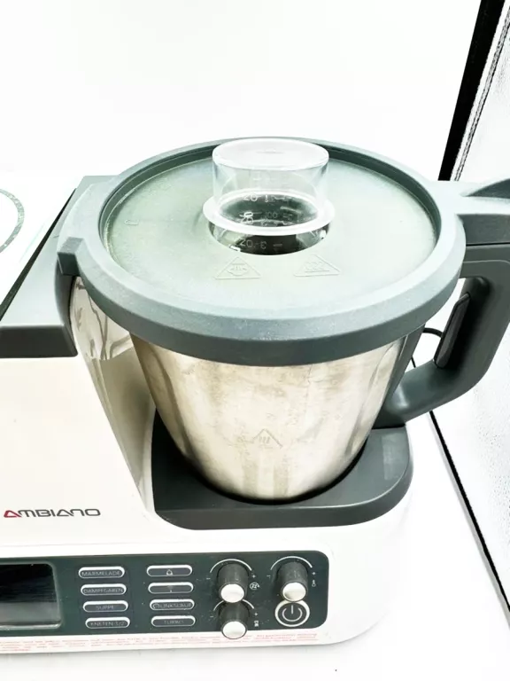 ROBOT KUCHENNY KM2017WI USZKODZONY
