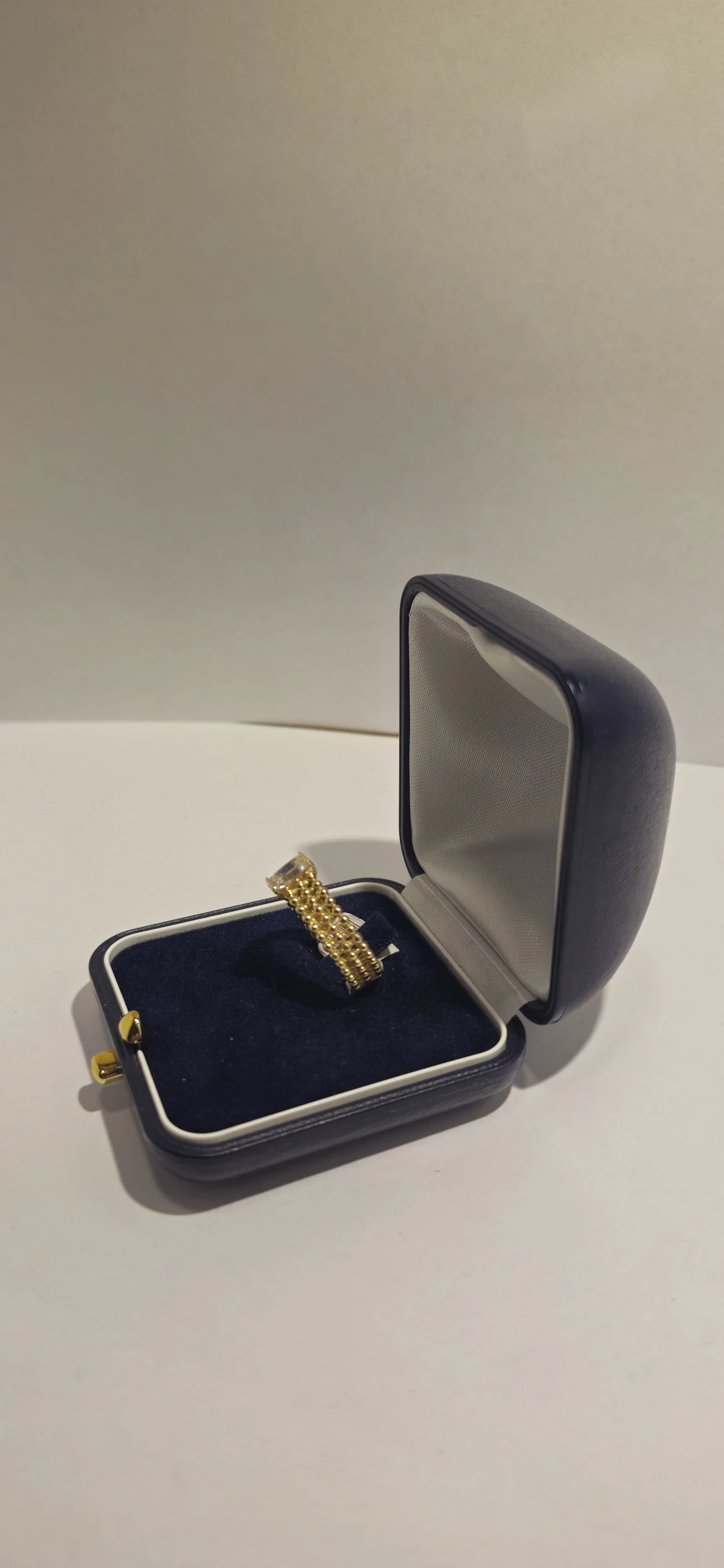 zloty-pierscionek-kulki-z-kamieniem-585-363g-r-20-rodzaj-wyrob-jubilerski