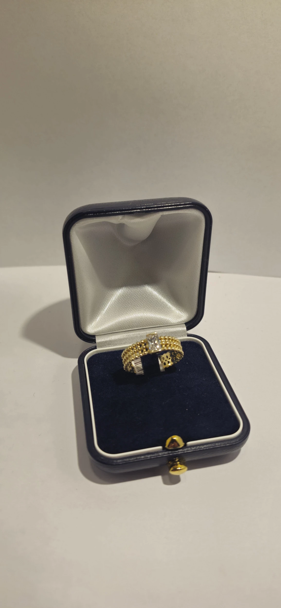 zloty-pierscionek-kulki-z-kamieniem-585-363g-r-20-stan-uzywany