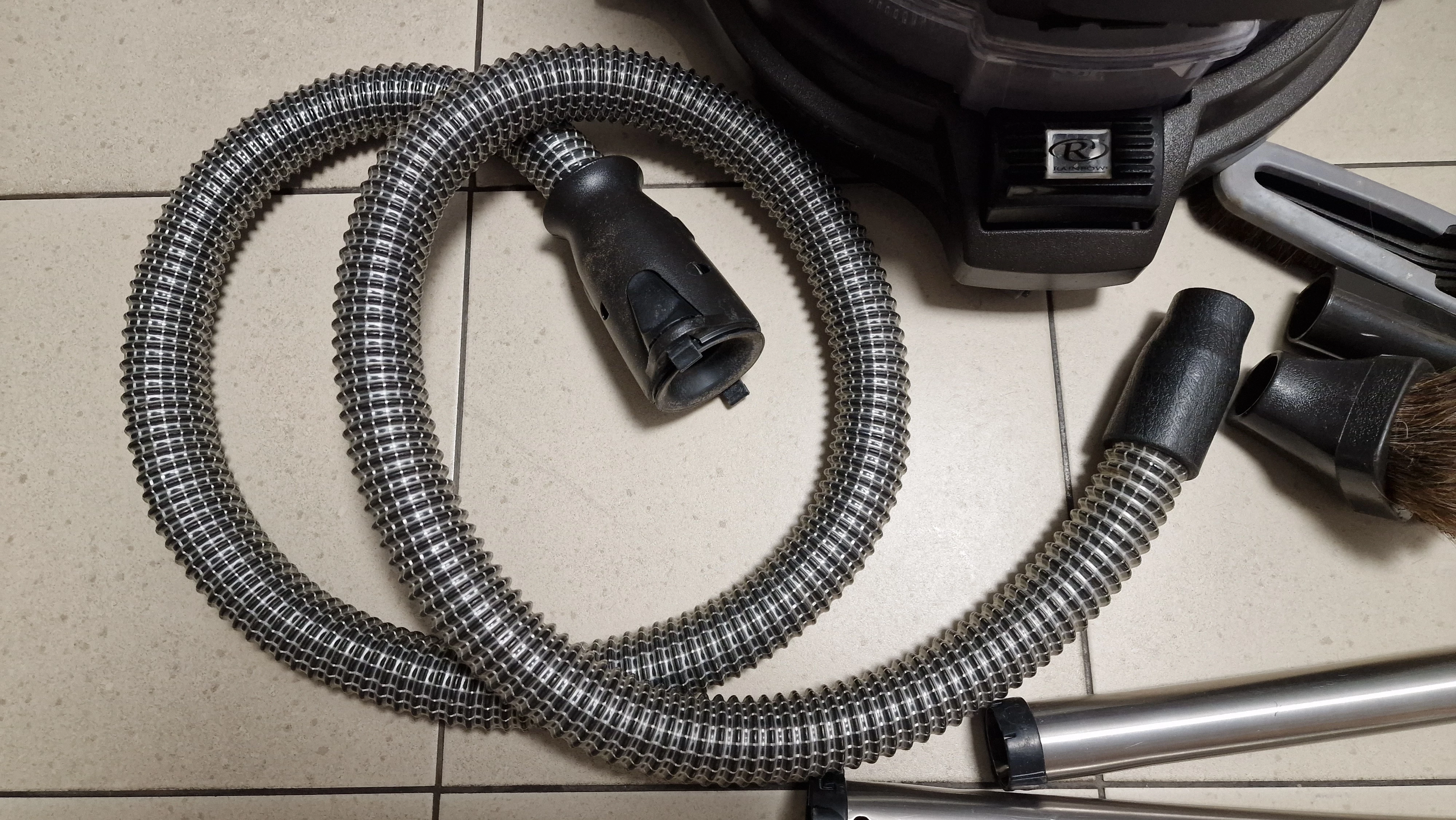 odkurzacz-rainbow-e2-blue-akcesoria-pojemnosc-zbiornika-na-kurz-200