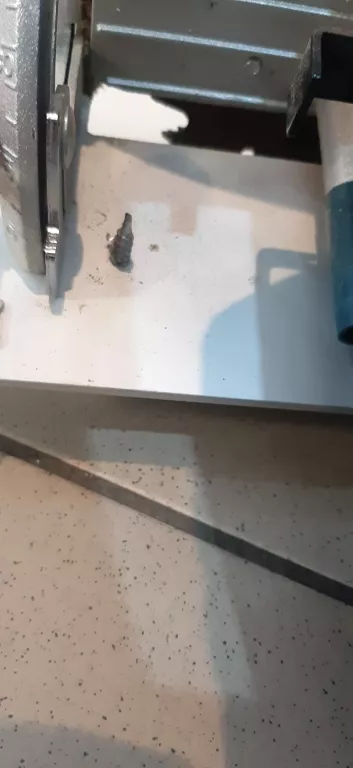 PILARKA TARCZOWA  TRYTON THP 1800  1800W USZKODZONA