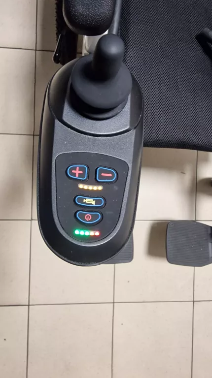 WÓZEK INWALIDZKI ELEKTRYCZNY AT52304 - ANTAR