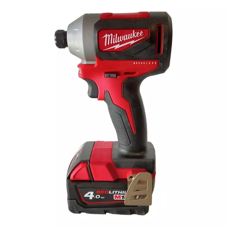 ZESTAW MILWAUKEE M18 CBLPP2A-402C