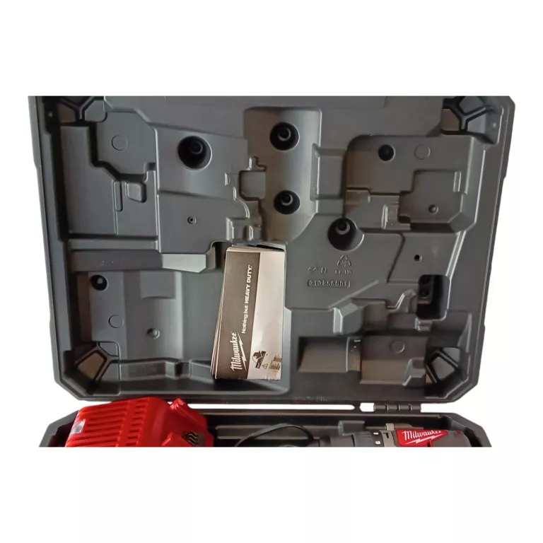 ZESTAW MILWAUKEE M18 CBLPP2A-402C