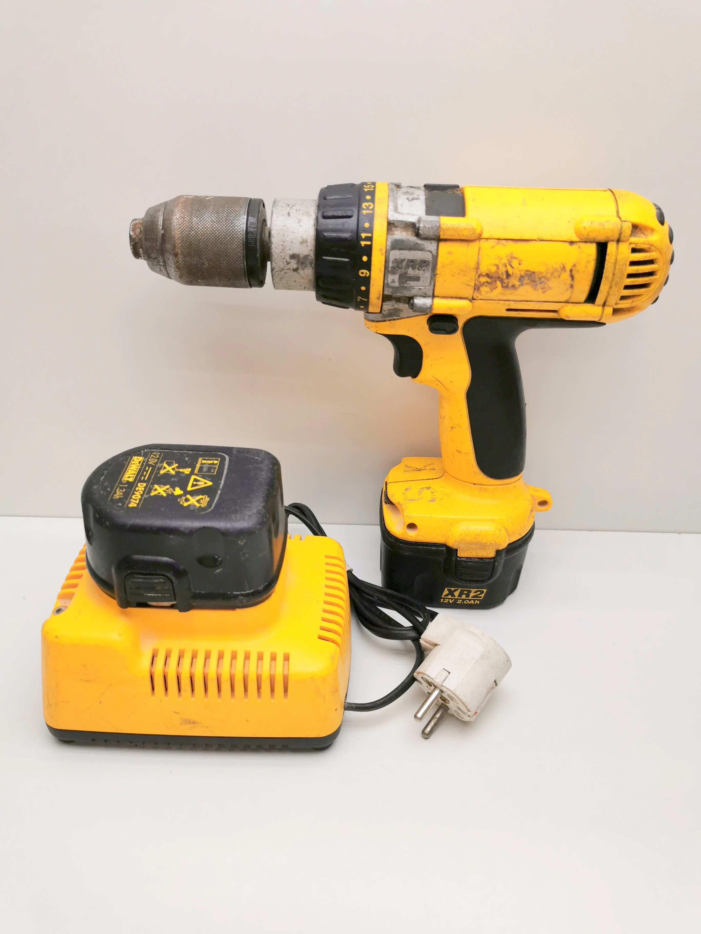 wkretarka-dewalt-dw-981-ladowarka-2-baterie-gen-augusta-emila-fieldorfa-nila-2c-ostroleka