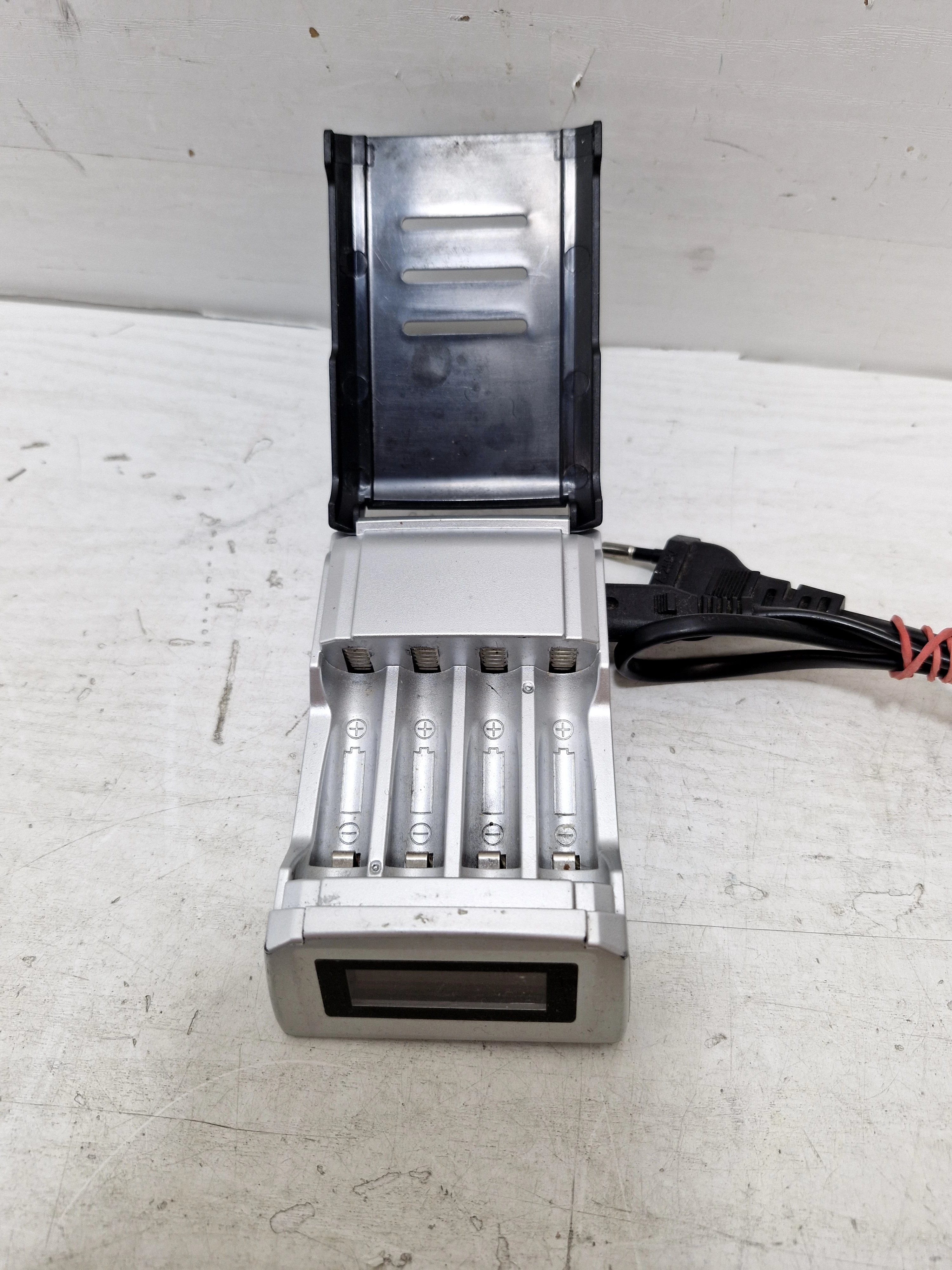 ladowarka-do-baterii-palo-pl-nc05-z-kablem-stan-uzywany