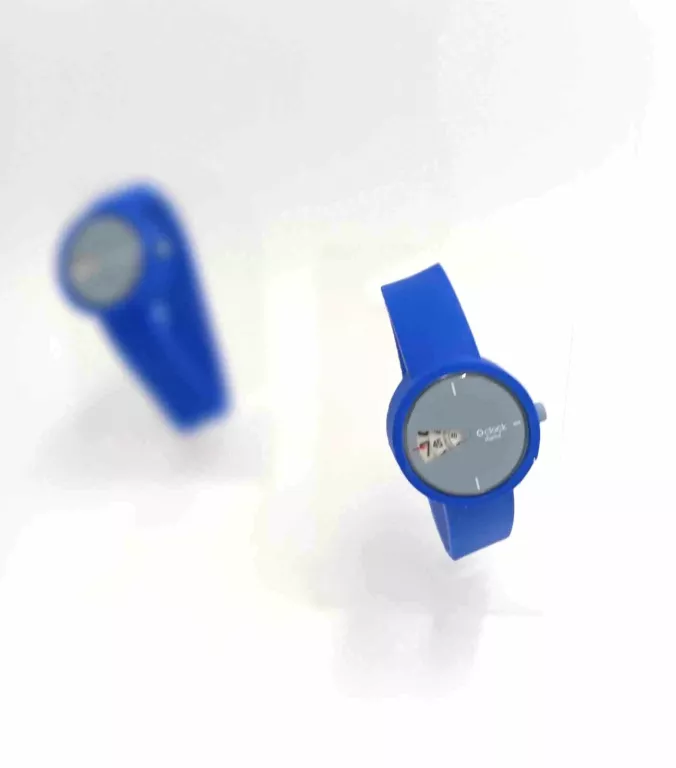 zegarek-obag-o-clock-pasek-silikonowy-niebieski-ksztalt-koperty-okragla