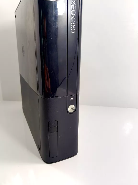 KONSOLA XBOX 360 SLIM E W REWIZJI WINCHESTER