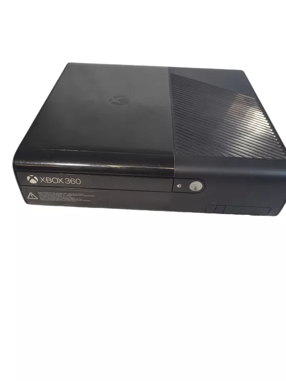KONSOLA XBOX 360 250 GB + KINECT