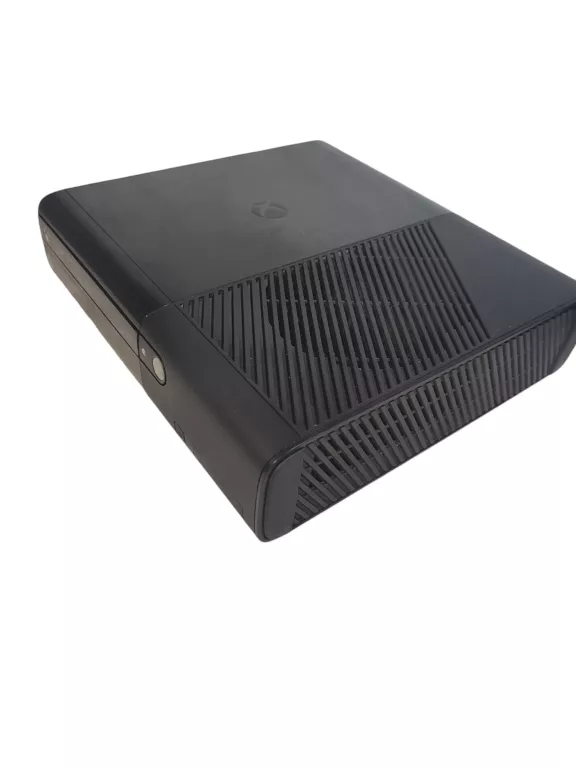 KONSOLA XBOX 360 250 GB + KINECT