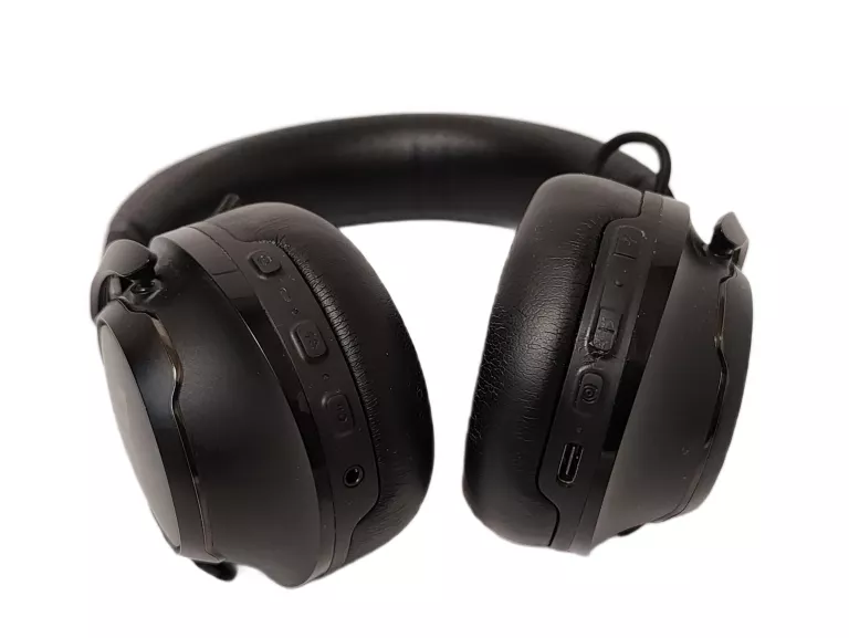 SŁUCHAWKI JBL CLUB 700BT