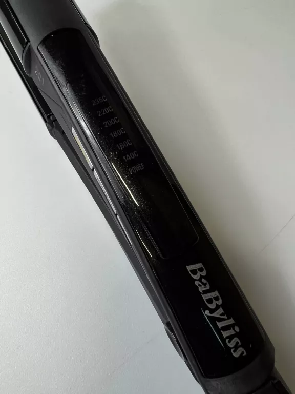 PROSTOWNICA DO WŁOSÓW BABYLISS C152A (LEKKO PRZETARTE PŁYTKI)