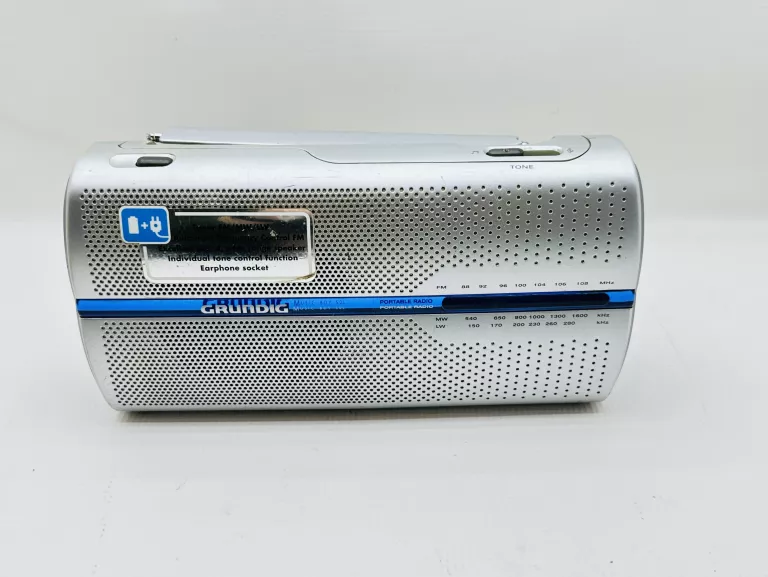 RADIO GRUNDIG MUSIC BOY 50 L OPIS