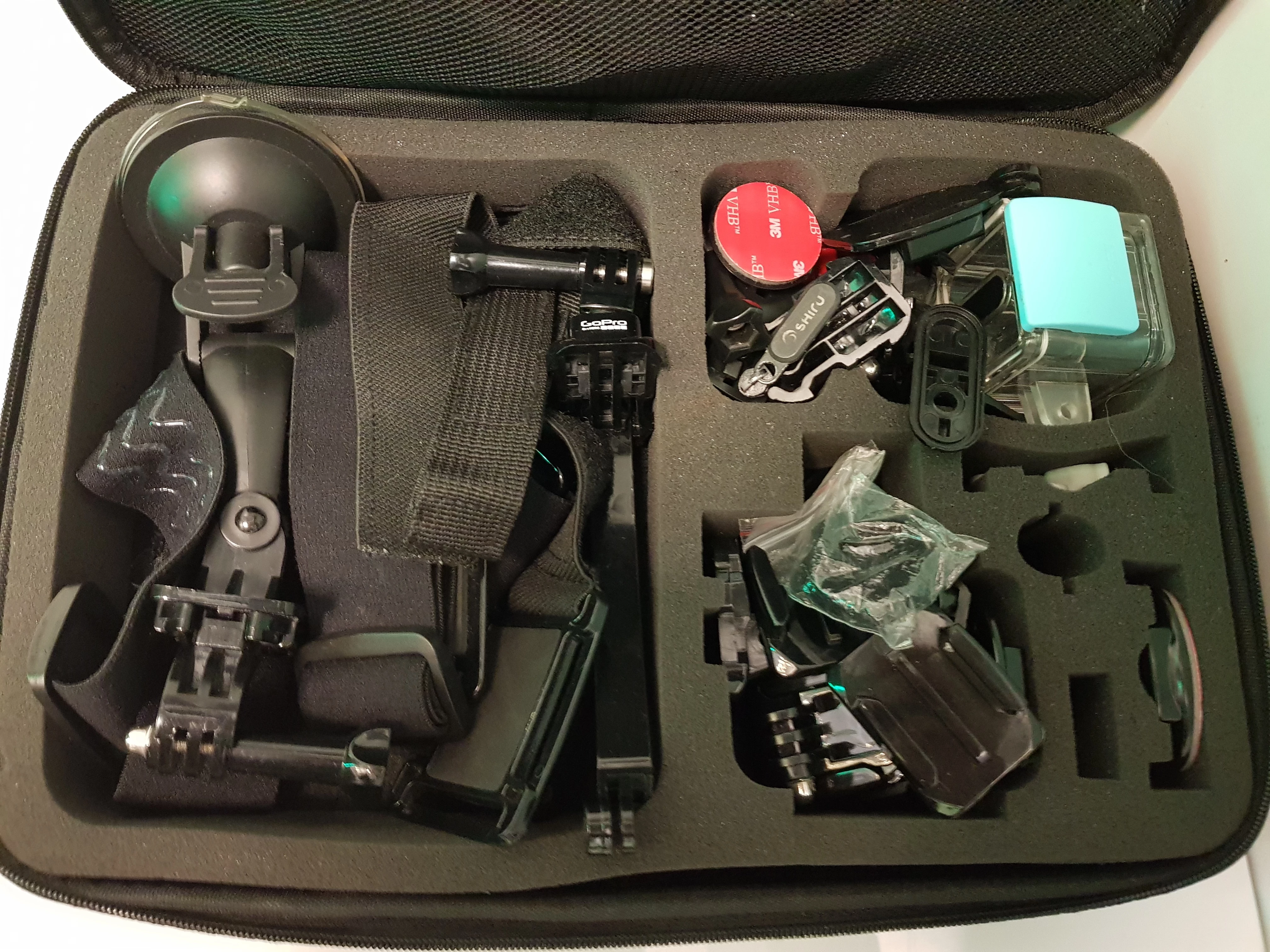 kamera-gopro-hero-4-session-pudelko-etui-akcesoria-polecam-stan-uzywany