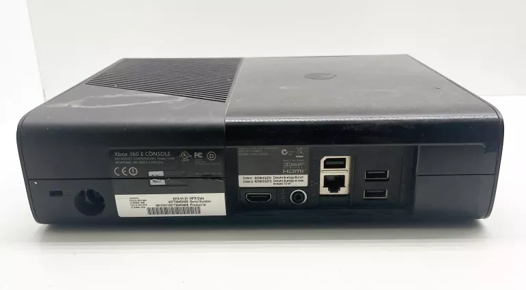 KONSOLA MICROSOFT XBOX 360 E