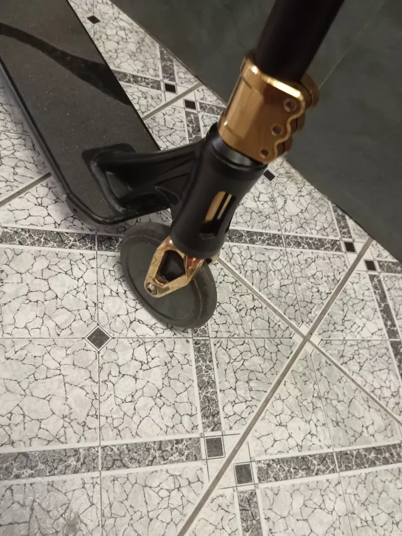 HULAJNOGA MOVINO KRAKEN