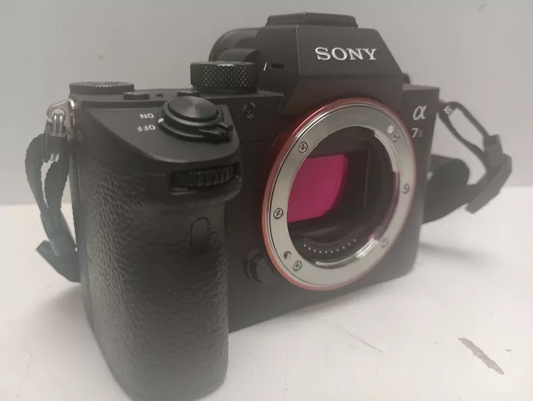 APARAT FOTOGRAFICZNY SONY ALPHA A7 III GW. DO 11.2025 BEZLUSTERKOWIEC