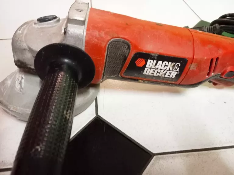 SZLIFIERKA KĄTOWA BLACK DECKER KG1200