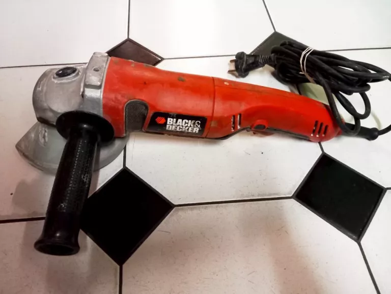 SZLIFIERKA KĄTOWA BLACK DECKER KG1200