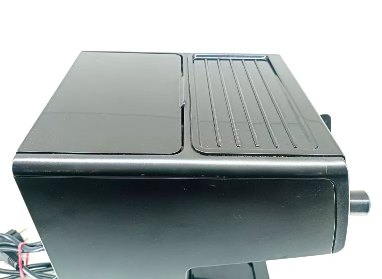 EKSPRES CIŚNIENIOWY KOLBOWY DELONGHI ECP31.21