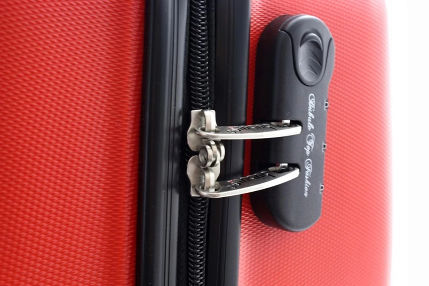 wytrzymala-mala-czerwona-walizka-na-2-kolach-z-abs-bubule-na-krotki-wyjazd-stan-11323-238058