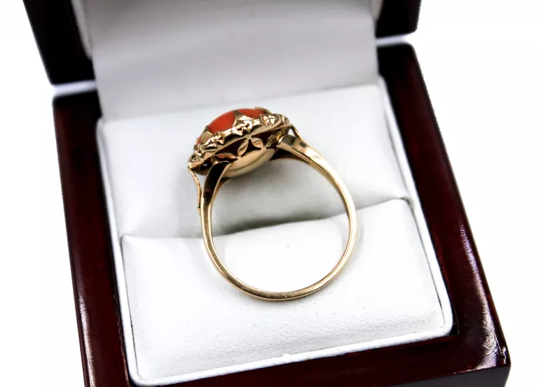 zloty-pierscionek-z-koralem-56-g-r-23-ean-gtin-5906952400644