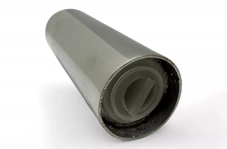 hm-zestaw-metalowa-solniczka-i-pieprzniczka-marka-hm