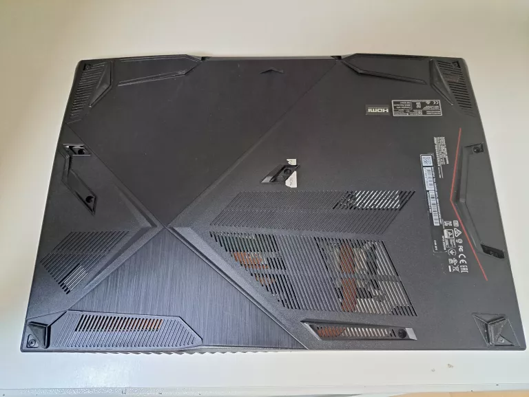 LAPTOP MSI GF63 THIN 10SCXR / I5-10 GEN / 8GB RAM / 512GB SSD / GTX 1650