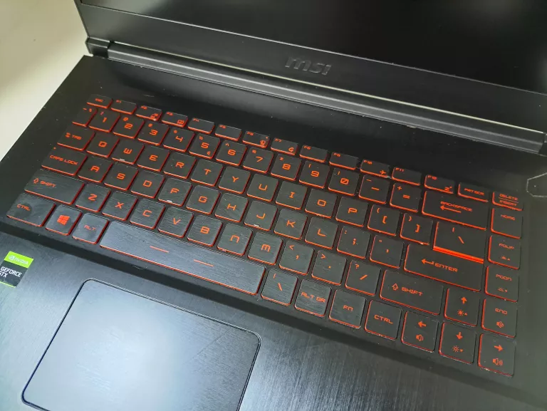 LAPTOP MSI GF63 THIN 10SCXR / I5-10 GEN / 8GB RAM / 512GB SSD / GTX 1650