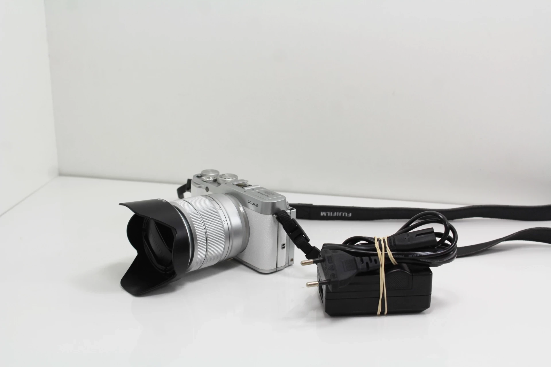 aparet-fujifilm-x-a2-obiektyw-16-50mm-135-56-ois-stan-uzywany