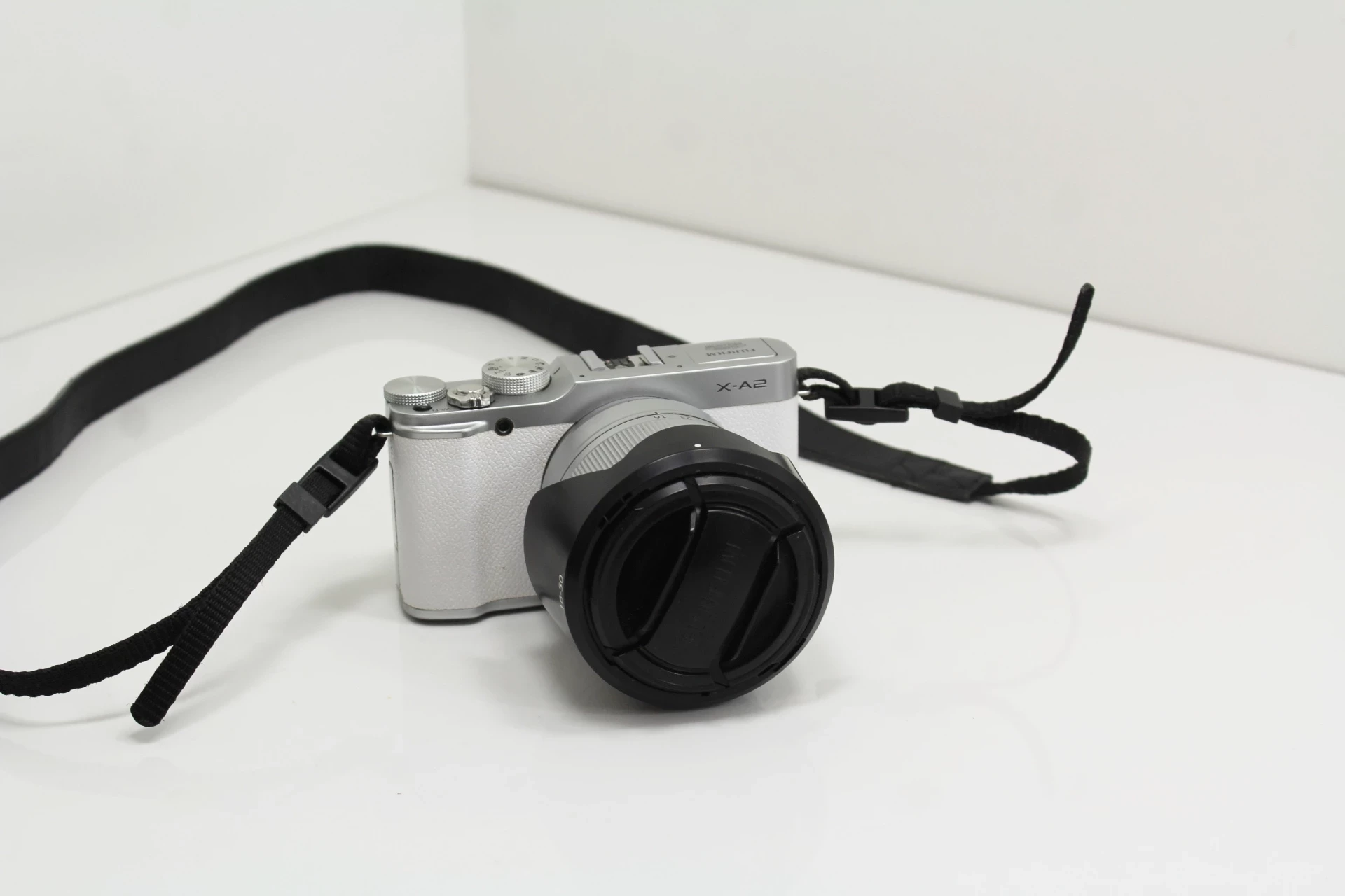 aparet-fujifilm-x-a2-obiektyw-16-50mm-135-56-ois-kod-producenta-16455221