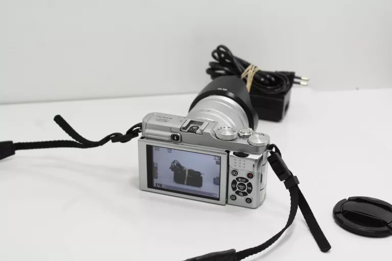 aparet-fujifilm-x-a2-obiektyw-16-50mm-135-56-ois-rozmiar-matrycy-aps-c