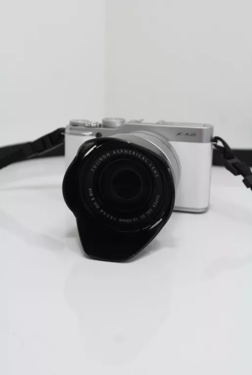aparet-fujifilm-x-a2-obiektyw-16-50mm-135-56-ois-marka-fujifilm