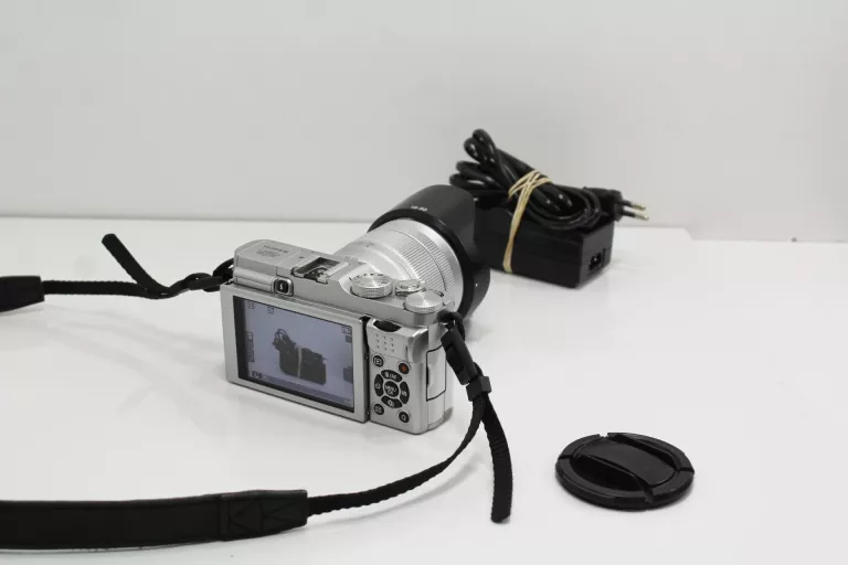 aparet-fujifilm-x-a2-obiektyw-16-50mm-135-56-ois-jakosc-video-1080p