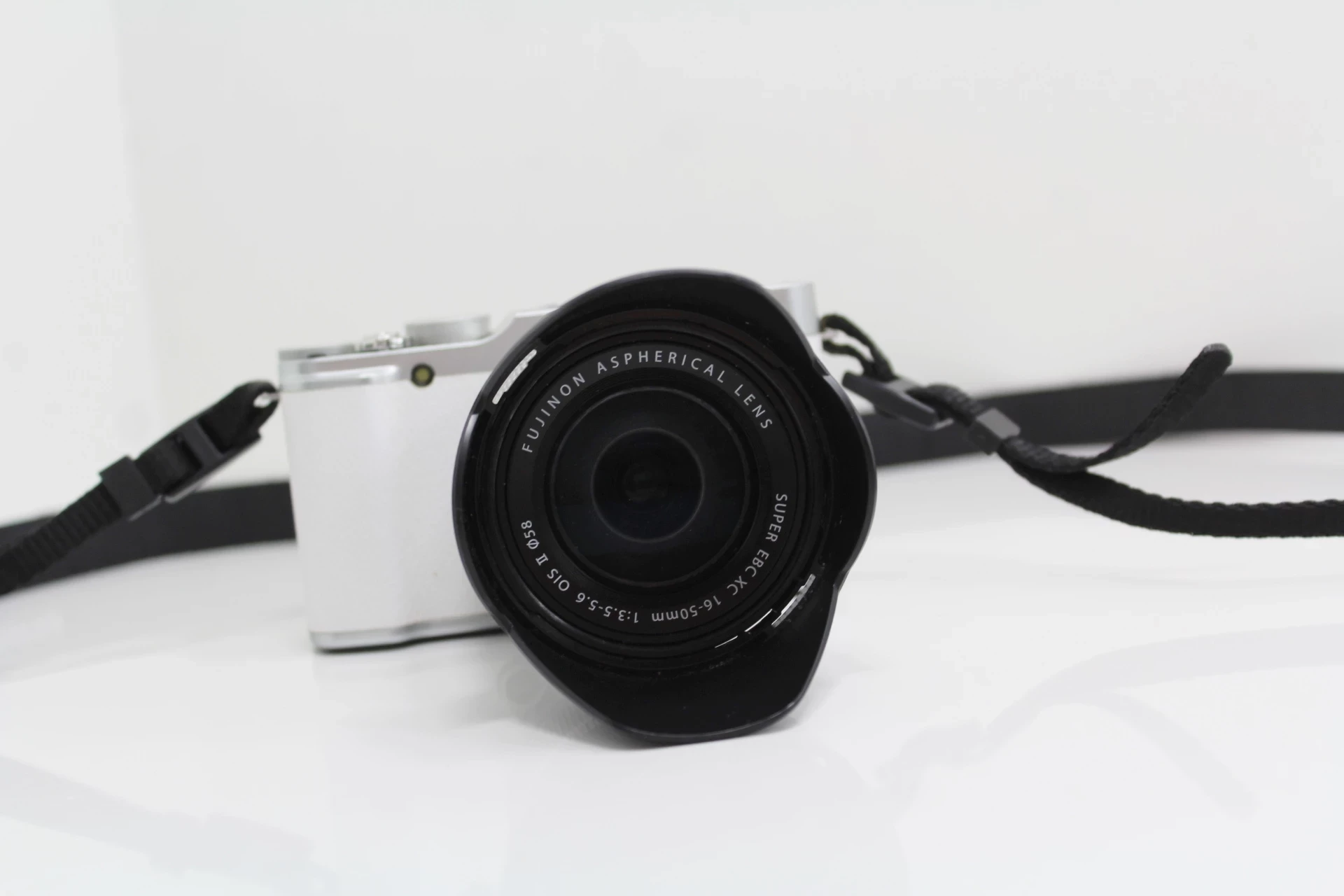 aparet-fujifilm-x-a2-obiektyw-16-50mm-135-56-ois-rozdzielczosc-163