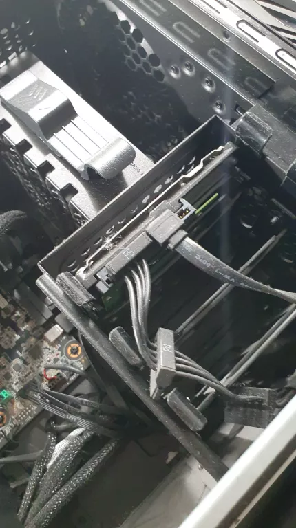 KOMPUTER STACJONARNY LENOVO I5 16GB GTX 1070