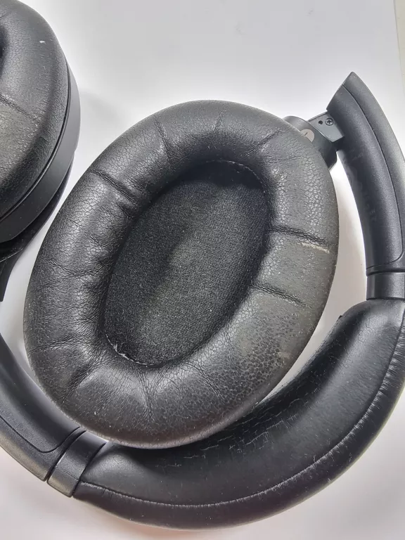 sluchawki-sony-wh-1000xm3-kolor-dominujacy-czarny